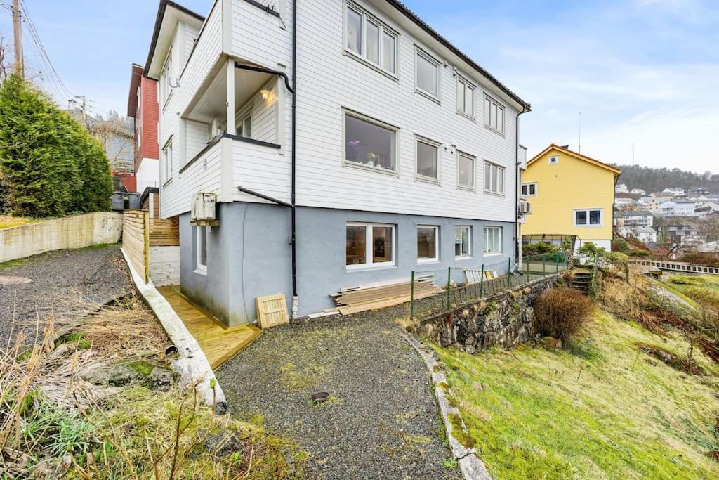 Apartamento Lille Damsgardsveien 61 Bergen Exterior foto
